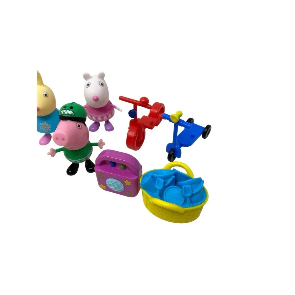 Peppa Pig Mixed Lot 22 Piece Christmas Winter Pajama Themed Figures Accessories